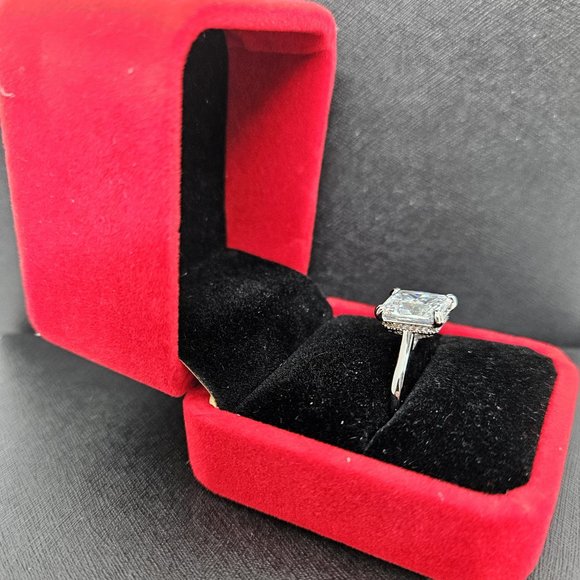 CGSRING  4 Carat Radiant Cut Solitaire Moissanite Ring Size 6.5 (NWOT) - Picture 10 of 13